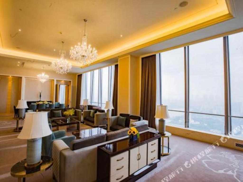 Ming Du Lakeside Hotel Наньнин Экстерьер фото